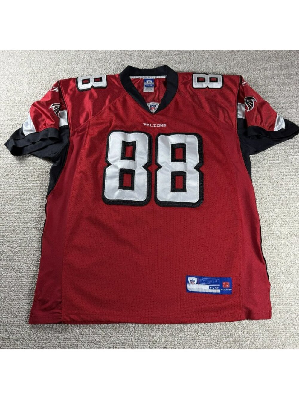 Reebok Atlanta Falcons Tony Gonzalez #88 Stitched Jersey Red Men’s Size 52